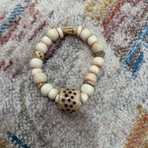 Elegant Cream Beaded Bracelet